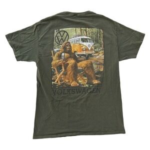 Volkswagen Bigfoot Sasquatch VW Bus Graphic T-Shirt Mens Medium Olive Green